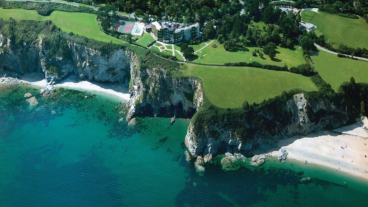 Carlyon Bay Hotel, Spa & Golf